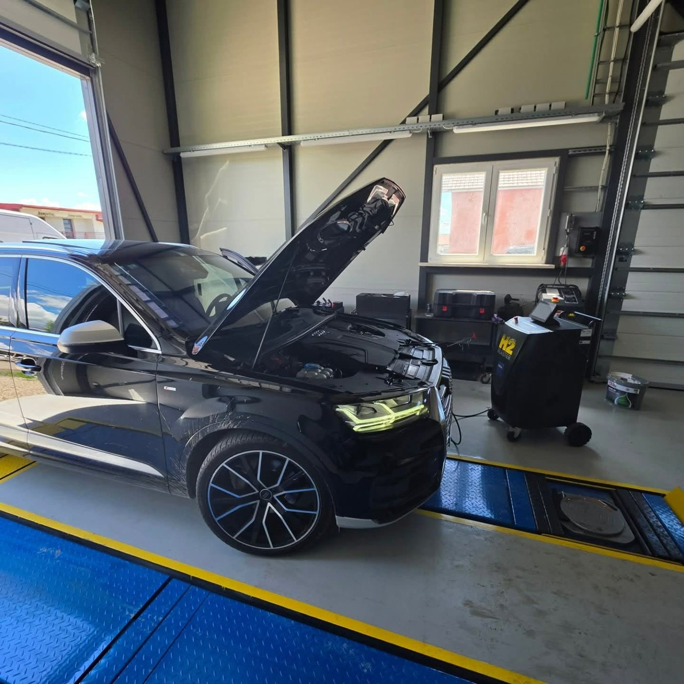 Dekarbonizacija motora mašinom TEXA H2 Blaster na Audiju Q7